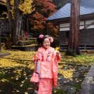 写真クラブ会長賞－栗城浩美「三島神社でハイ、チーズ!!」